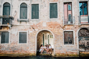 Venice-family-photoshoot-ksen-photographer-in-venice-1
