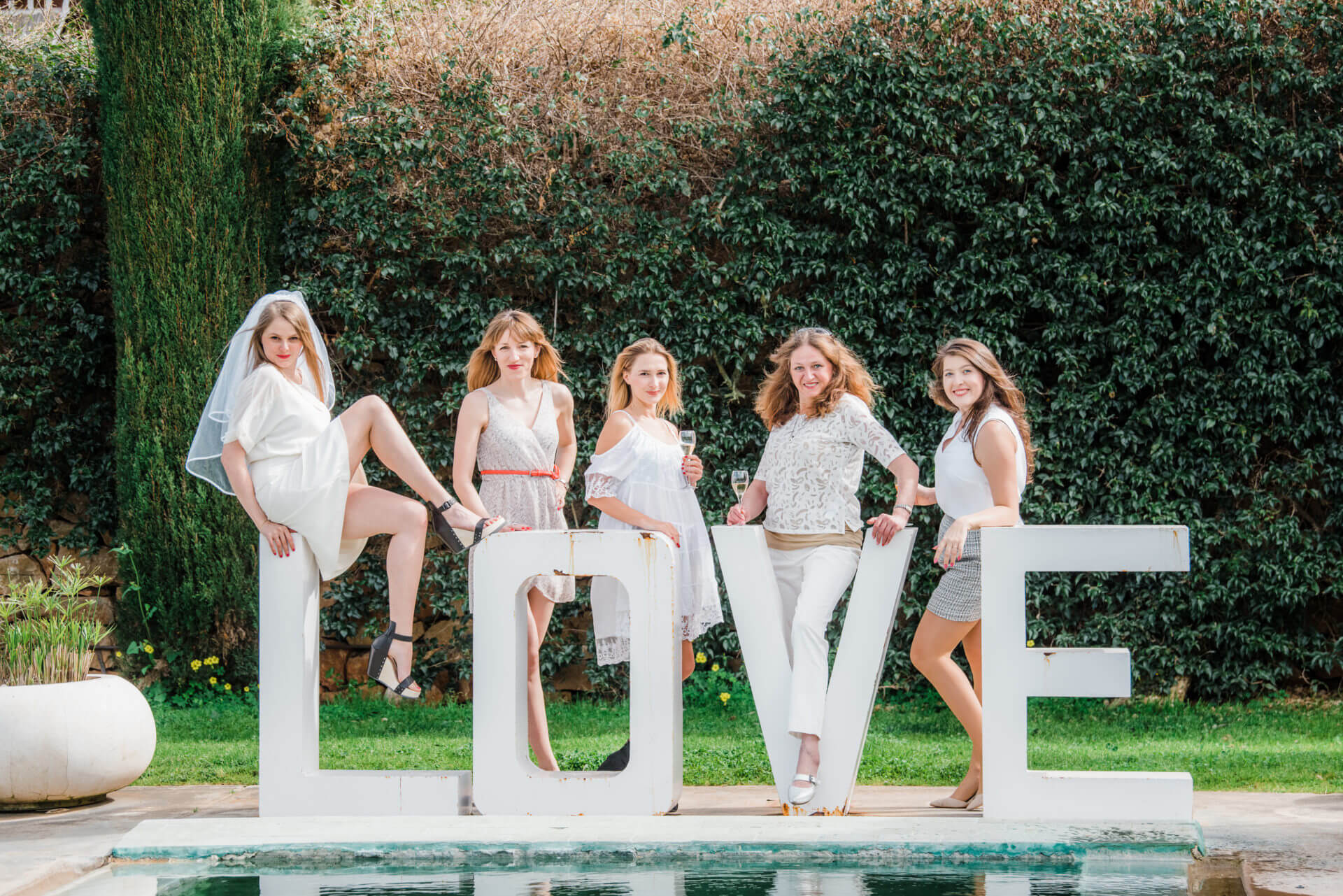 Bachelorette Party Photoshoot Ideas, Poses, & What to Wear