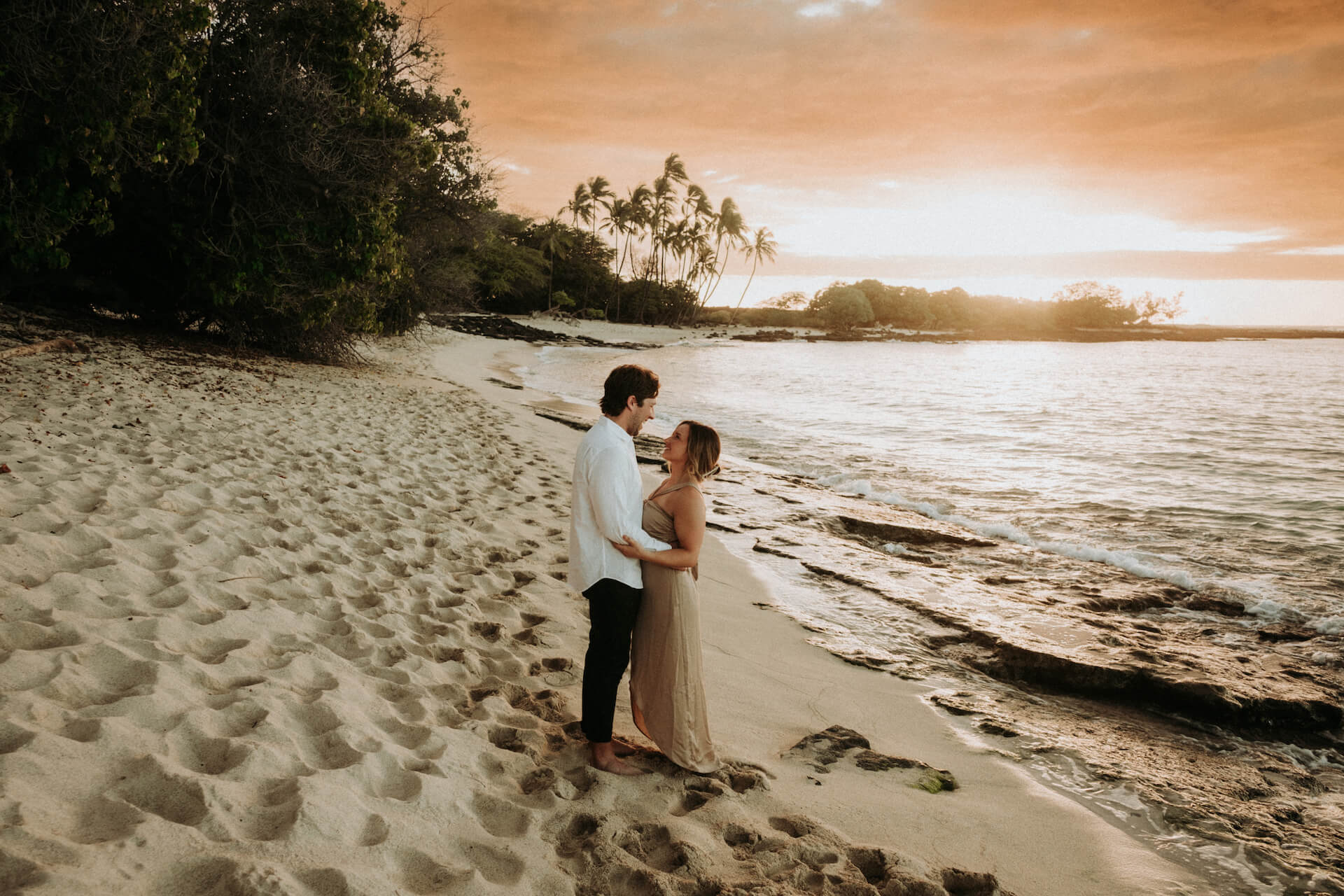 Hawaii Proposal Ideas: 9 BEST Places for an Engagement