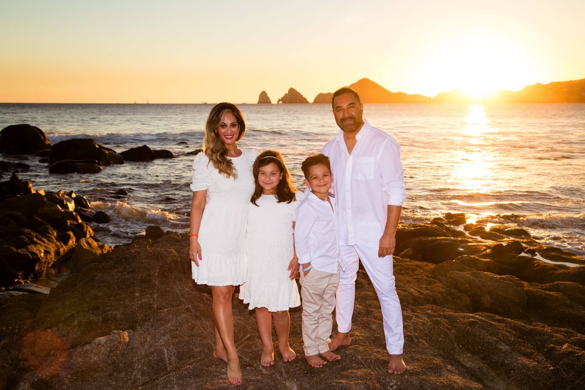 Wearing All White for Family Beach Photos | Local Lens