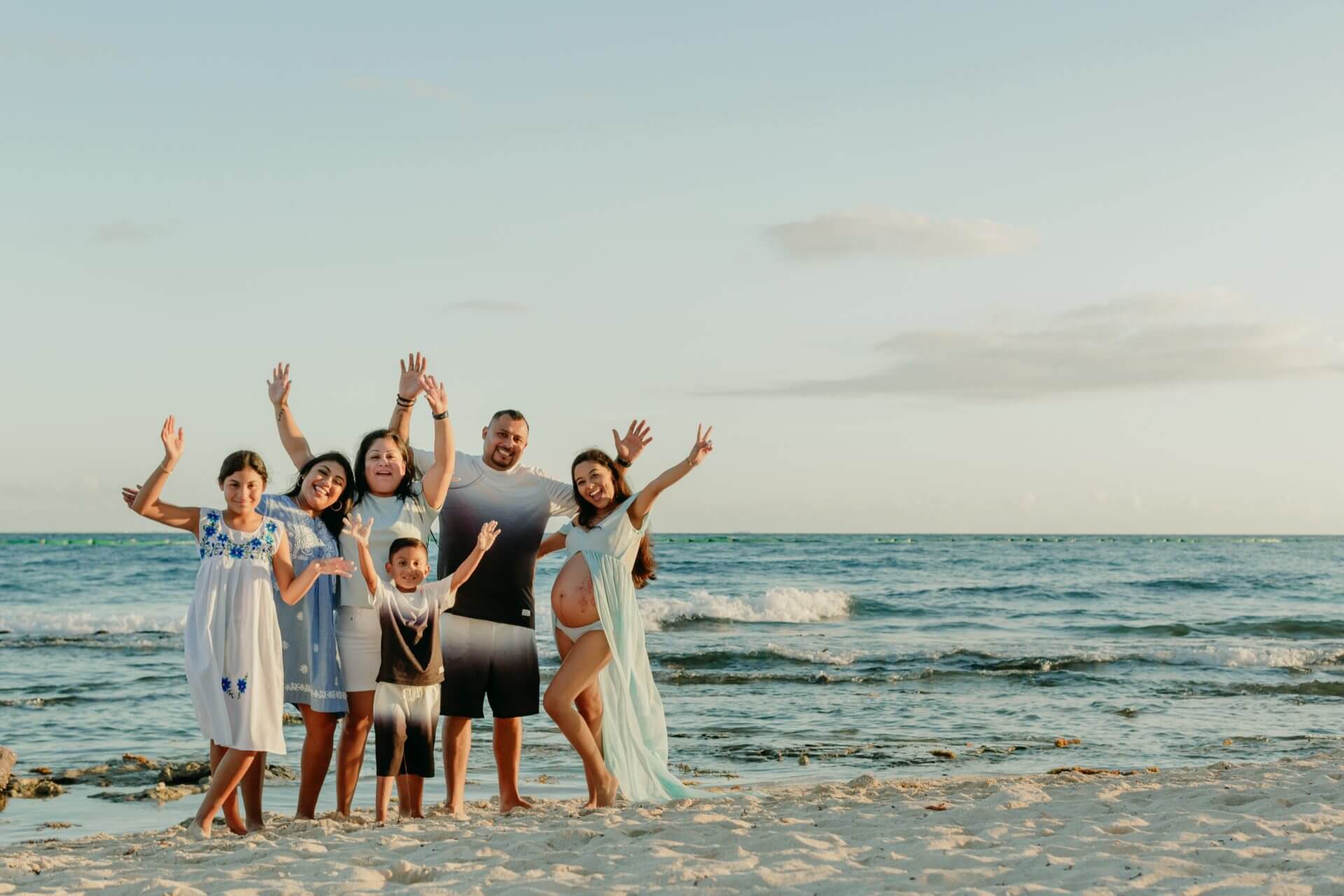 Family Photography Poses | Beach Picture Pose