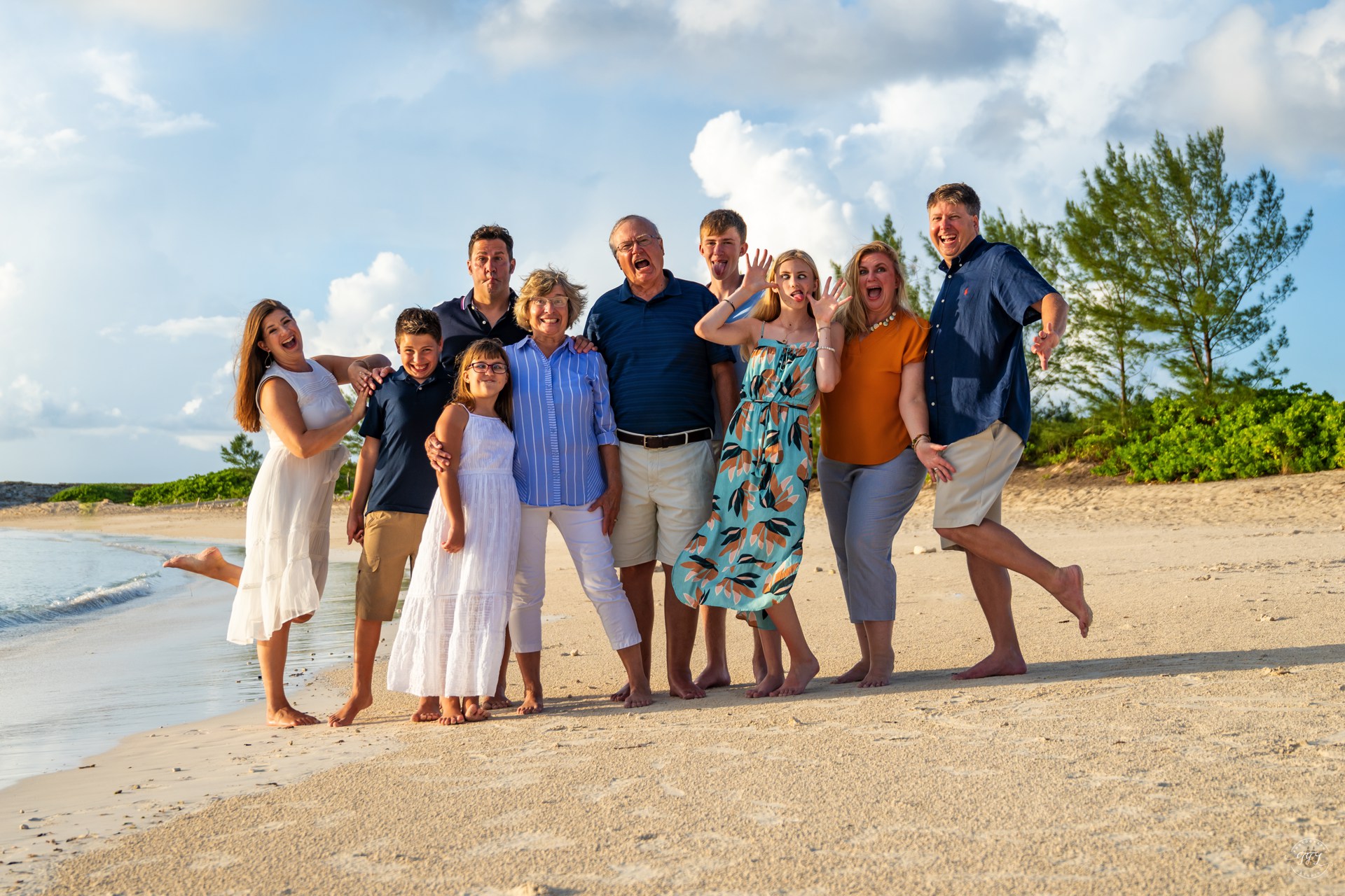 Beach Family Photoshoot Ideas: Tips from a Pro Photographer