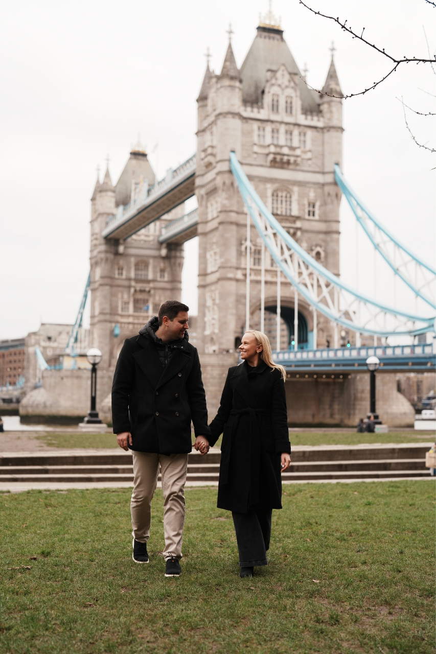 featured photo spot in London for proposals photo shoots gallery
