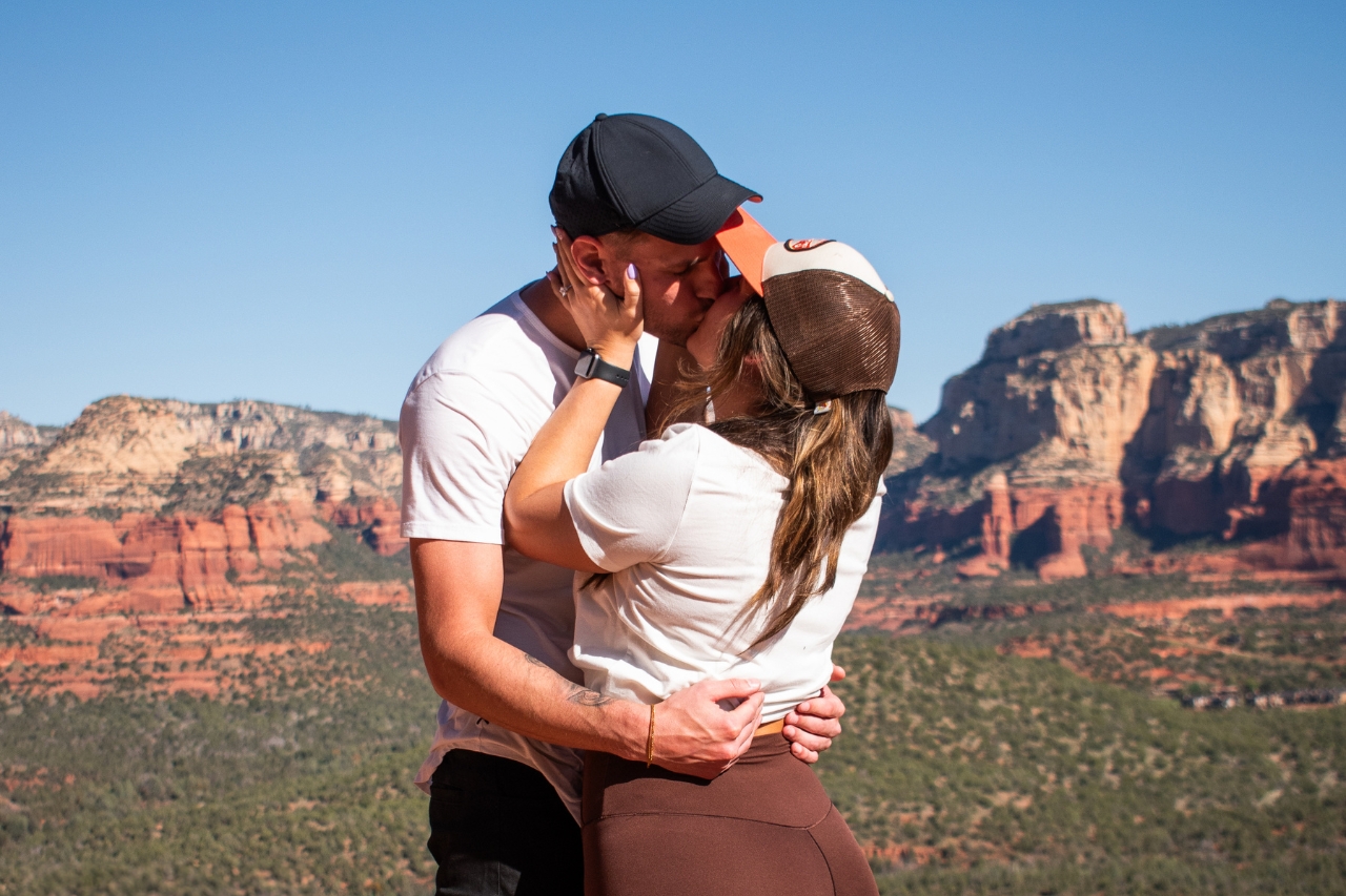 featured photo spot in Sedona for proposals photo shoots gallery