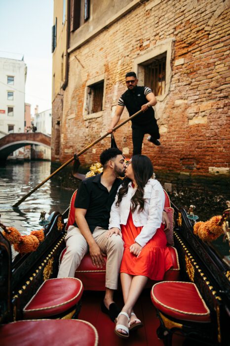 venice-proposal-local-lens-gondola-ride