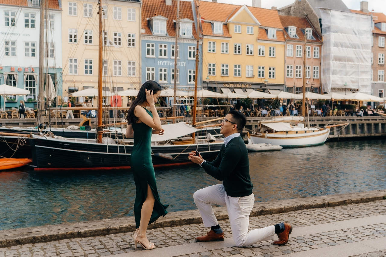 featured photo spot in Copenhagen for proposals photo shoots