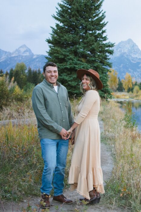 jackson-hole-proposal-photographer-local-lens-schwabacher-landing