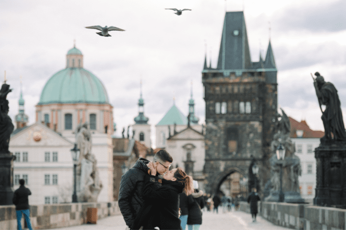 prague-proposal-local-lens-charles-bridge