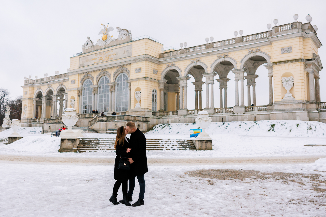 featured photo spot in Vienna for proposals photo shoots