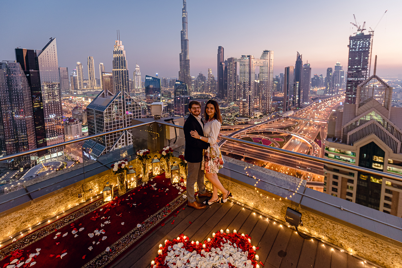 hire a proposal photograhper in Dubai