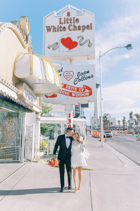 las-vegas-proposal-local-lens-little-white-wedding-chapel