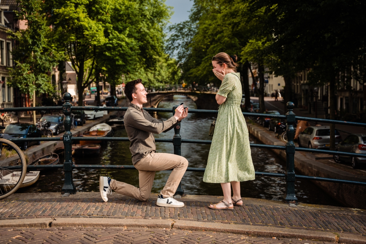 book a proposal photo shoot in Amsterdam cta image