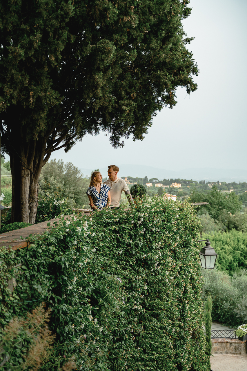 featured photo spot in Tuscany for proposals photo shoots gallery