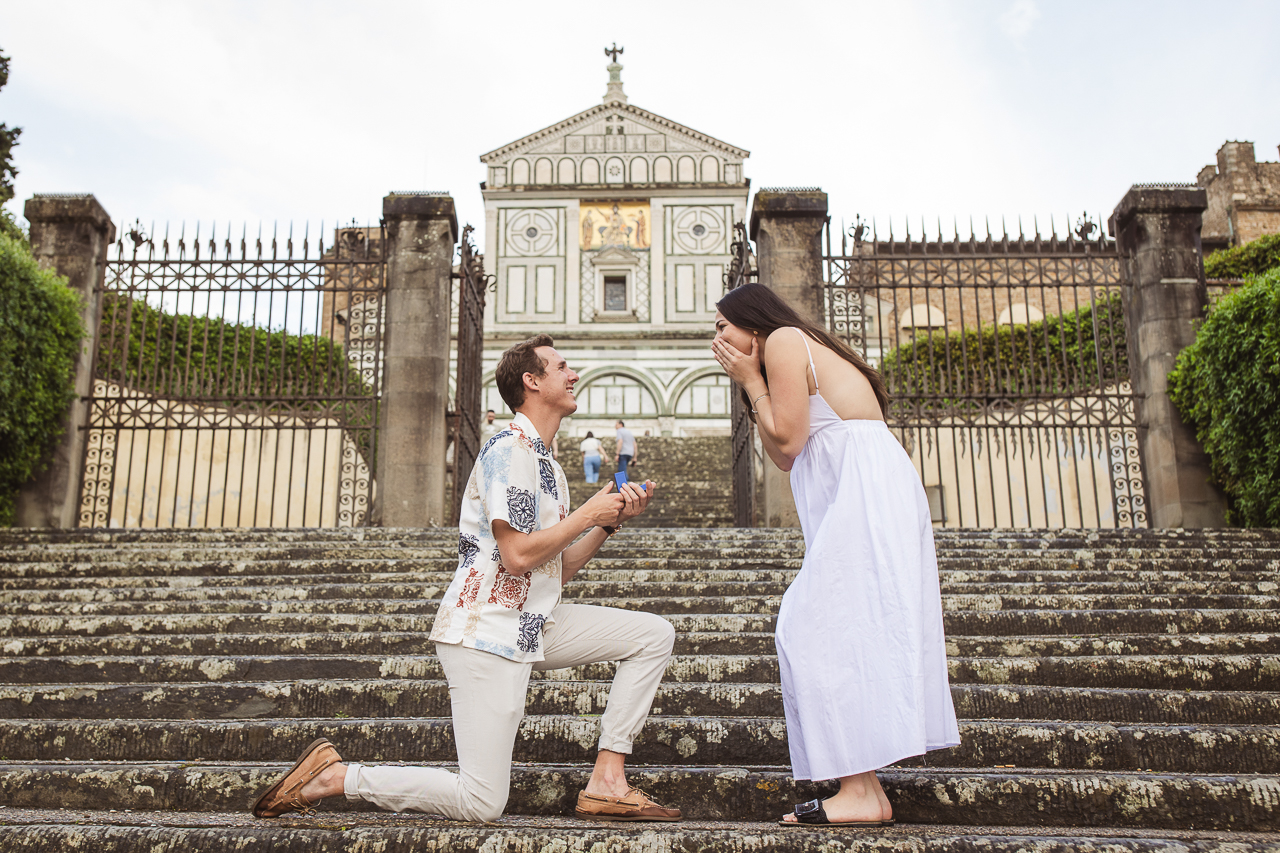 featured photo spot in Florence for proposals photo shoots