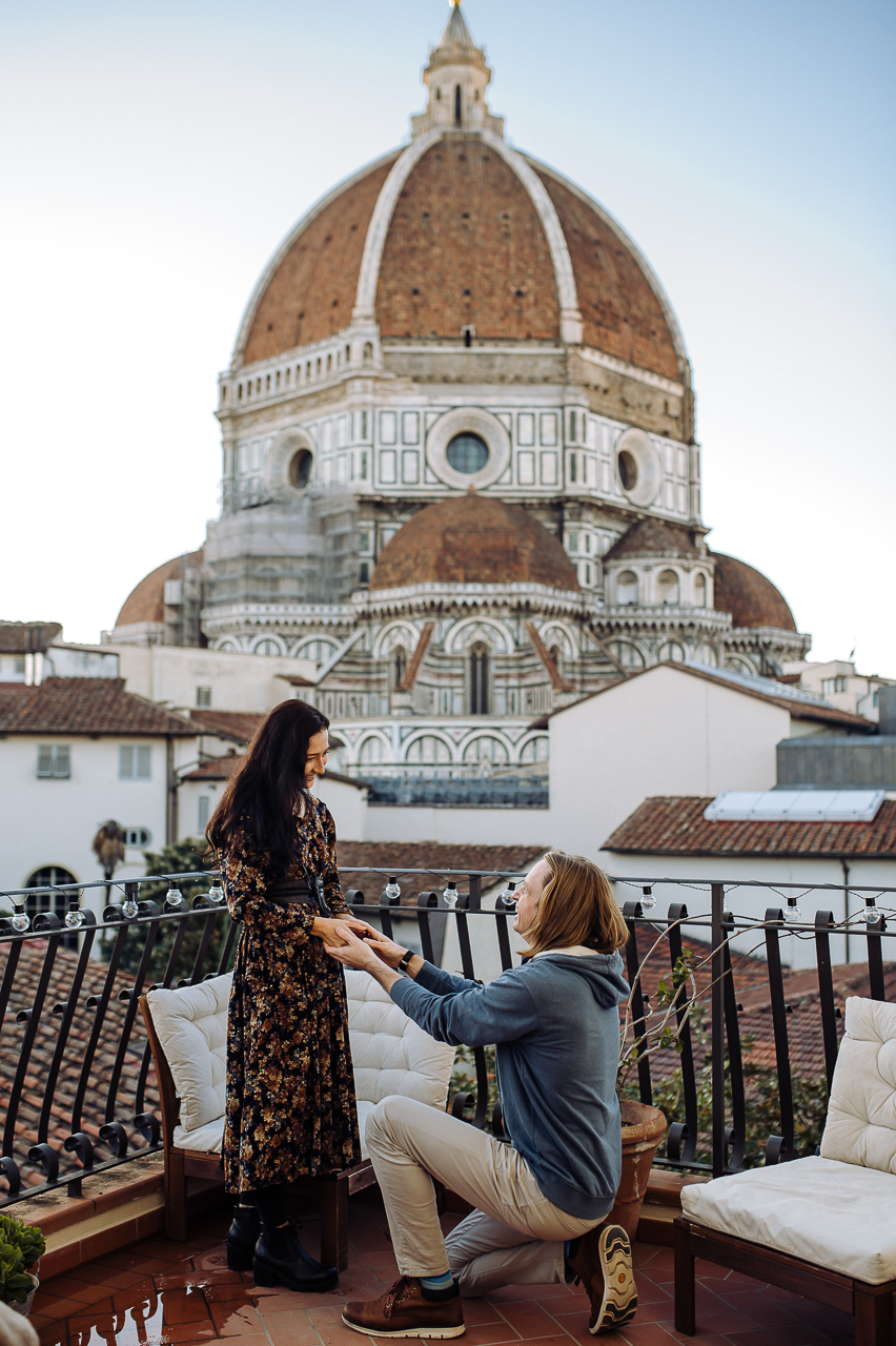 hire a proposal photograhper in Florence