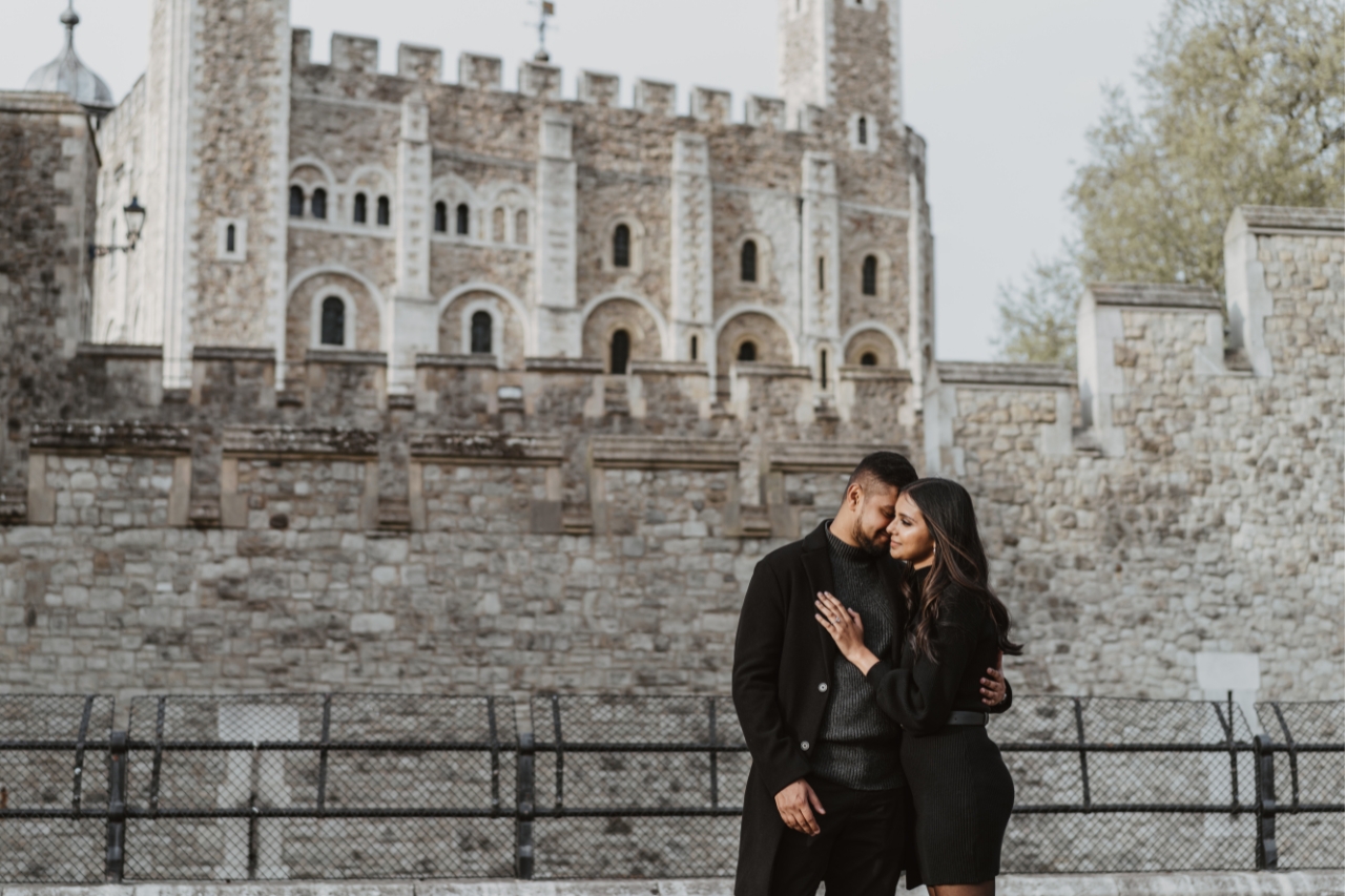 book a proposal photo shoot in London cta image