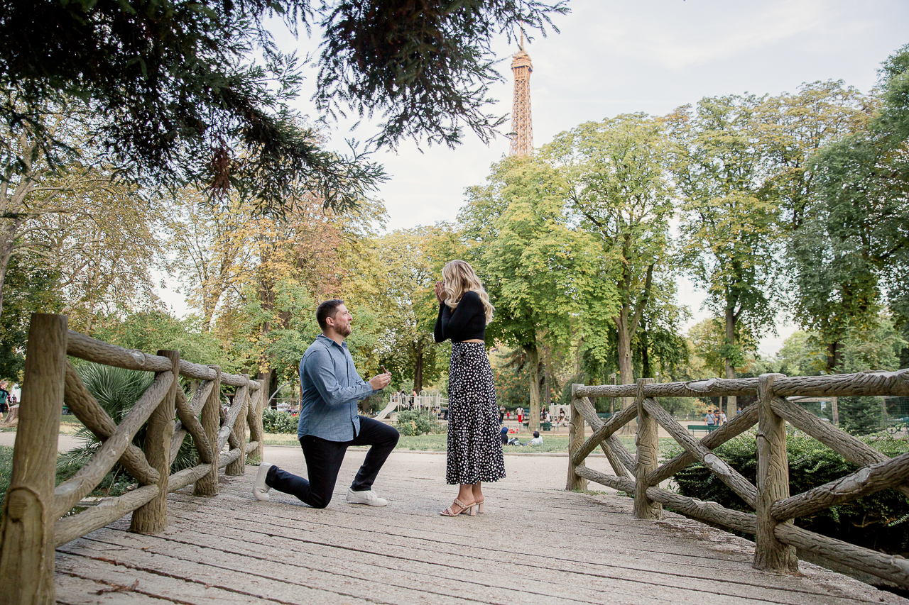 featured photo spot in Paris for proposals photo shoots