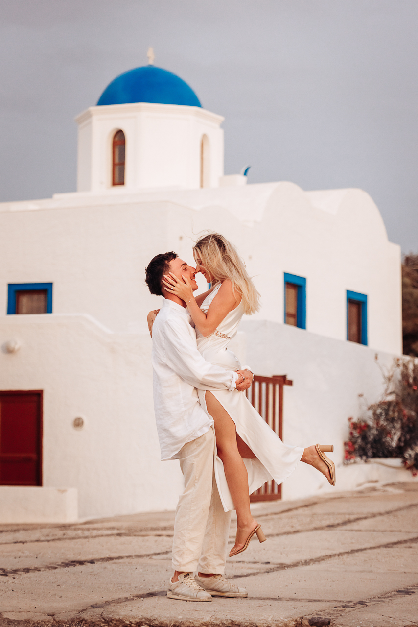 hire a proposal photograhper in Santorini