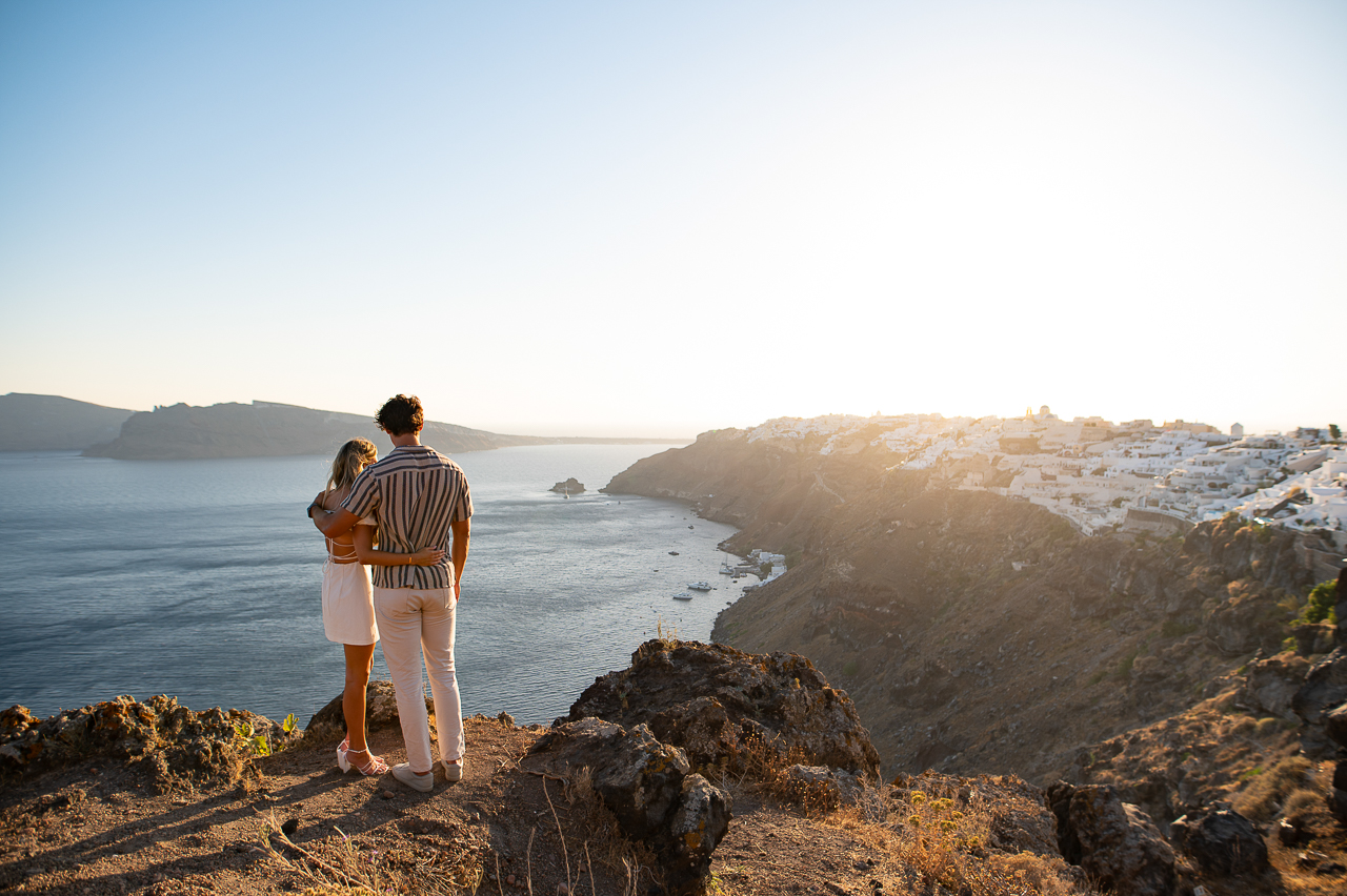 featured photo spot in Santorini for proposals photo shoots gallery