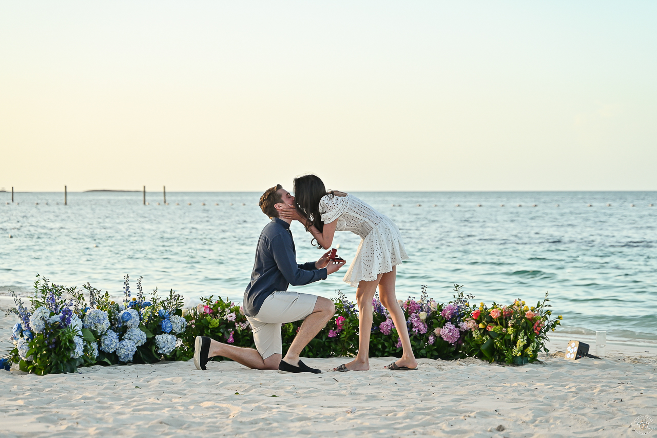 hire a proposal photograhper in Nassau