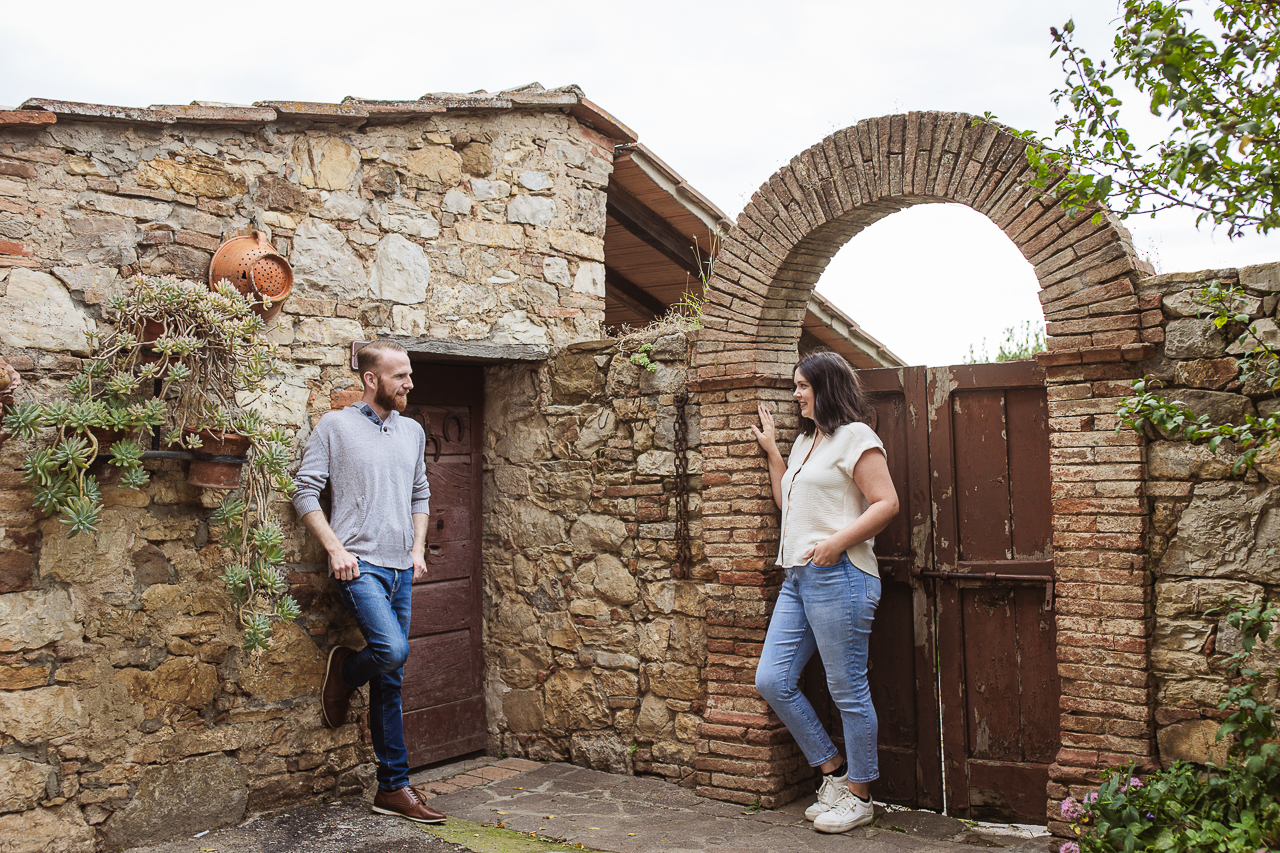 featured photo spot in Tuscany for proposals photo shoots