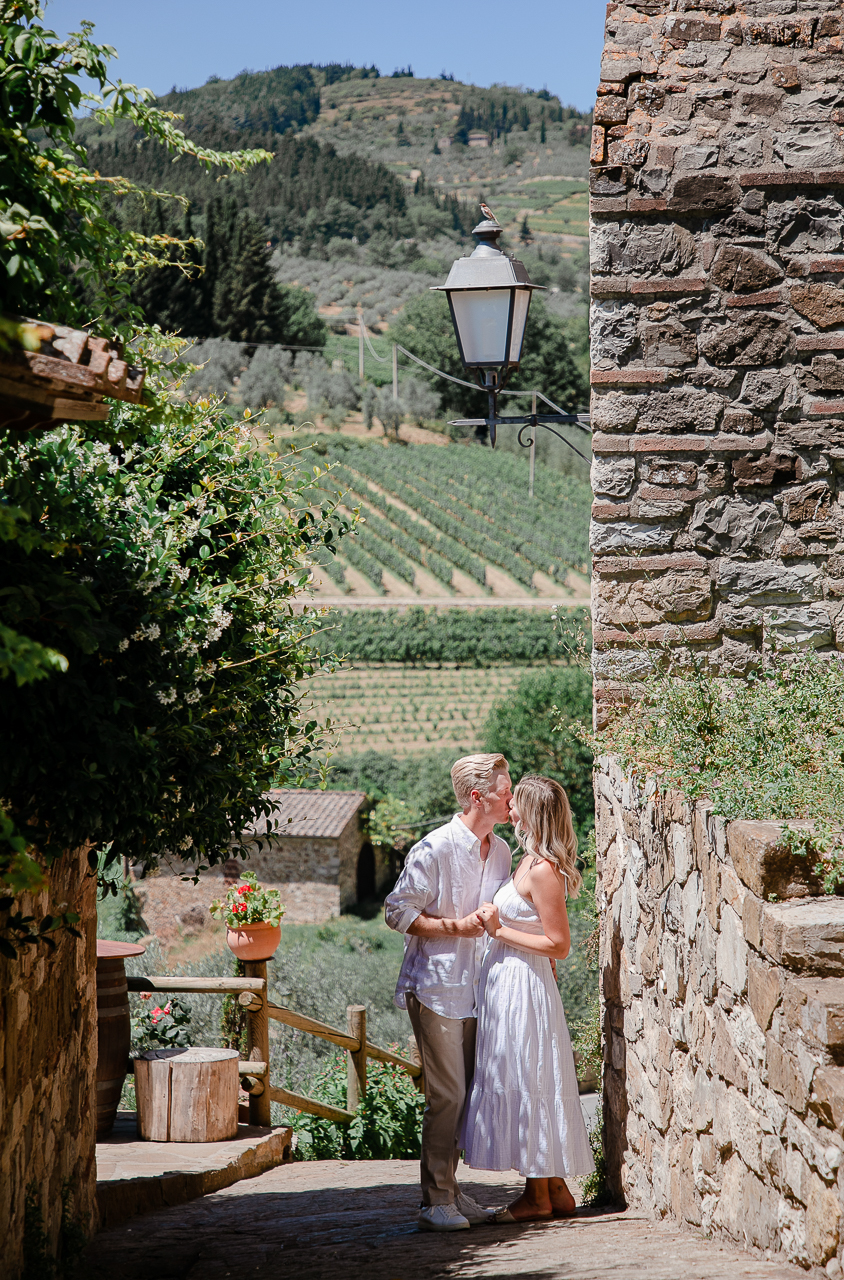 featured photo spot in Tuscany for proposals photo shoots gallery