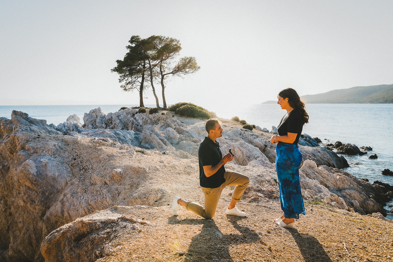 featured photo spot in Athens for proposals photo shoots