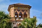 How to take photos at The Ringling Museum in Sarasota with a professional photographer