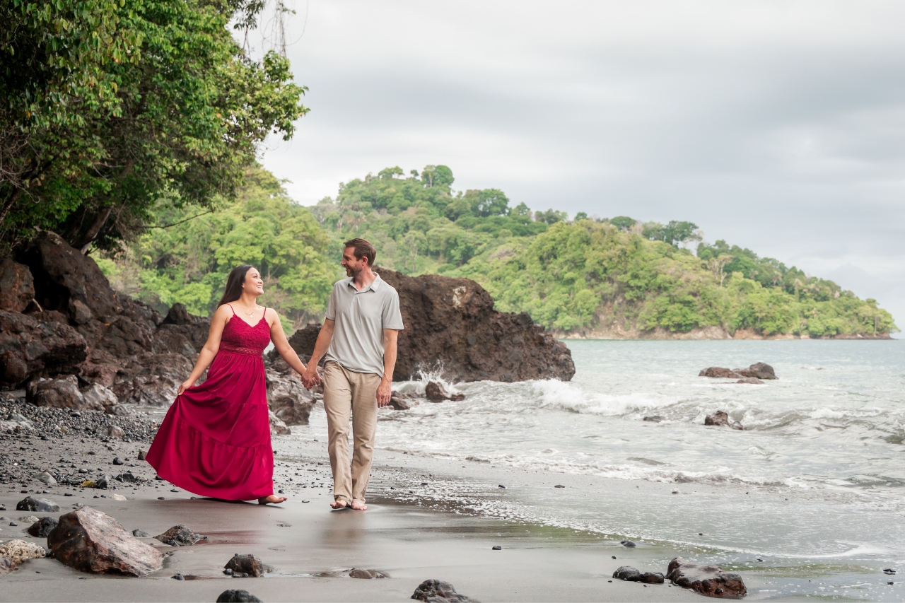 hire a proposal photograhper in Quepos