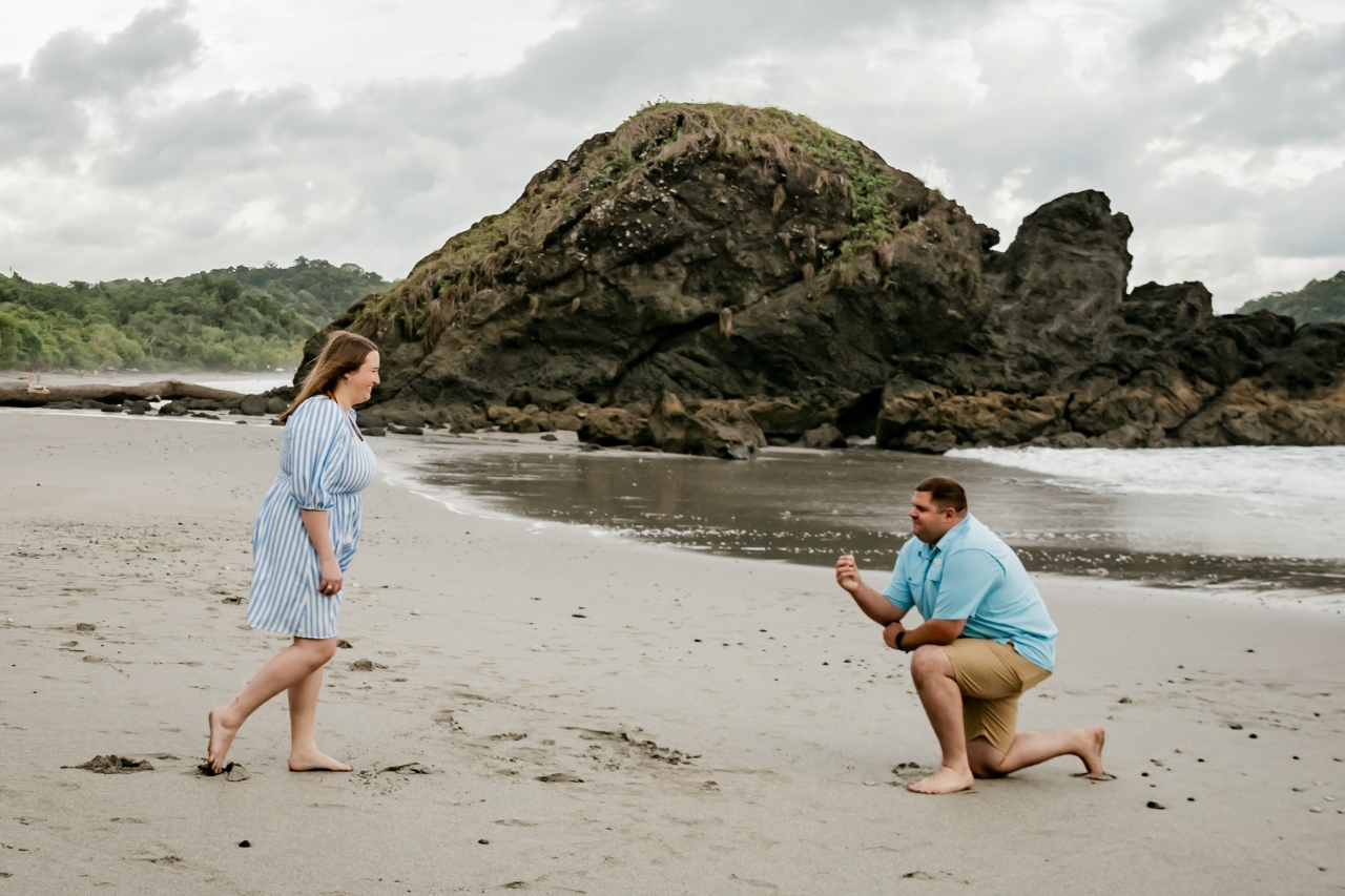featured photo spot in Quepos for proposals photo shoots