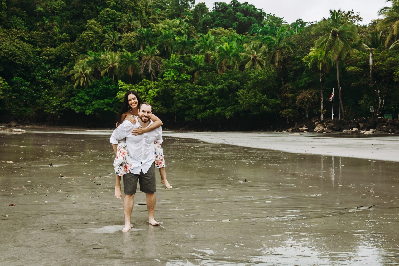 featured photo spot in Quepos for proposals photo shoots gallery