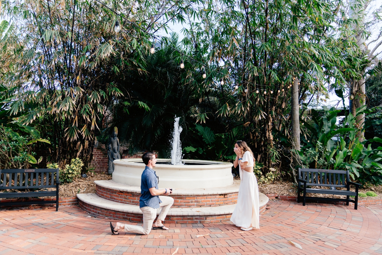 featured photo spot in Key West for proposals photo shoots