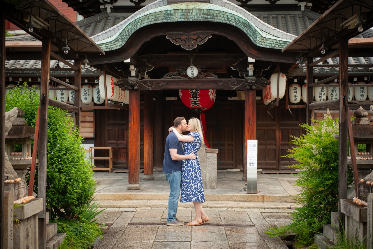 hire a proposal photograhper in Kyoto