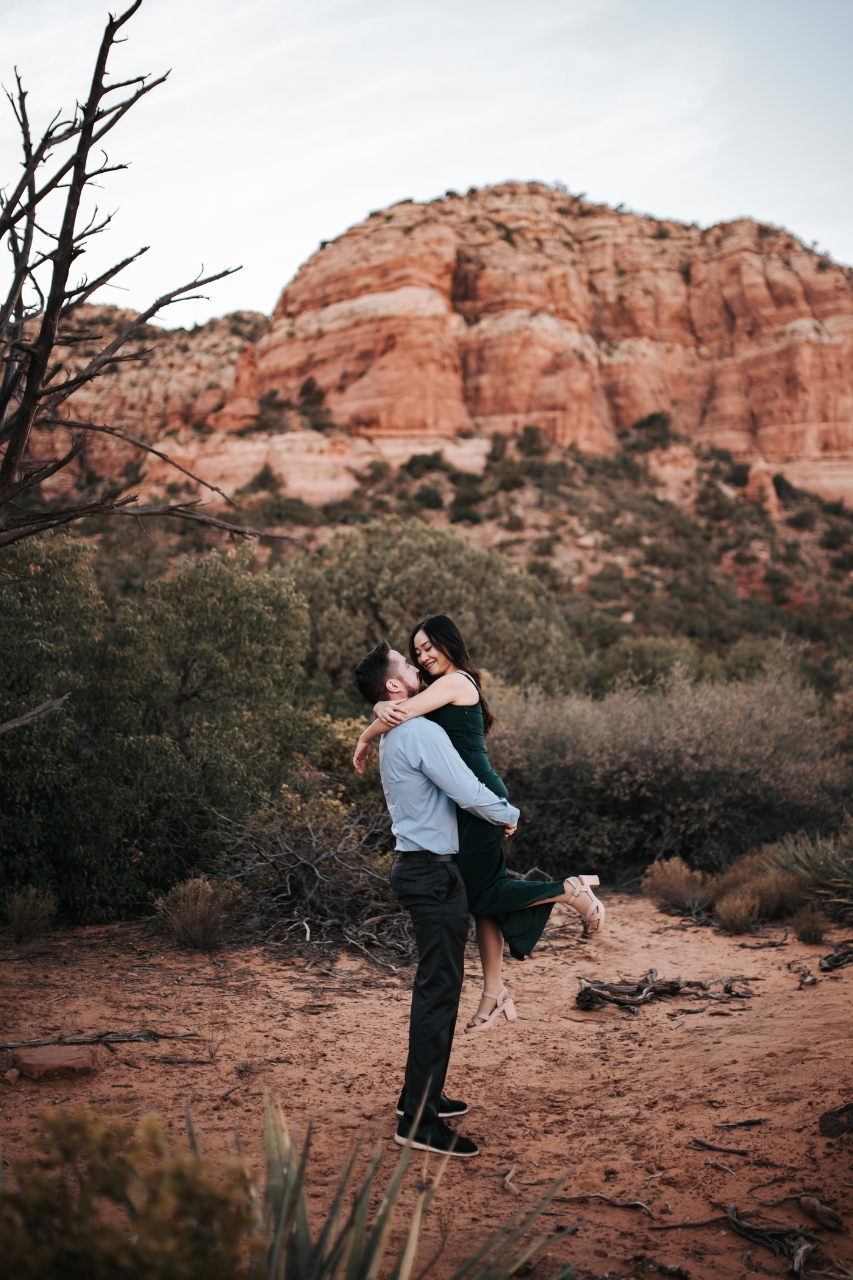 hire a proposal photograhper in Sedona